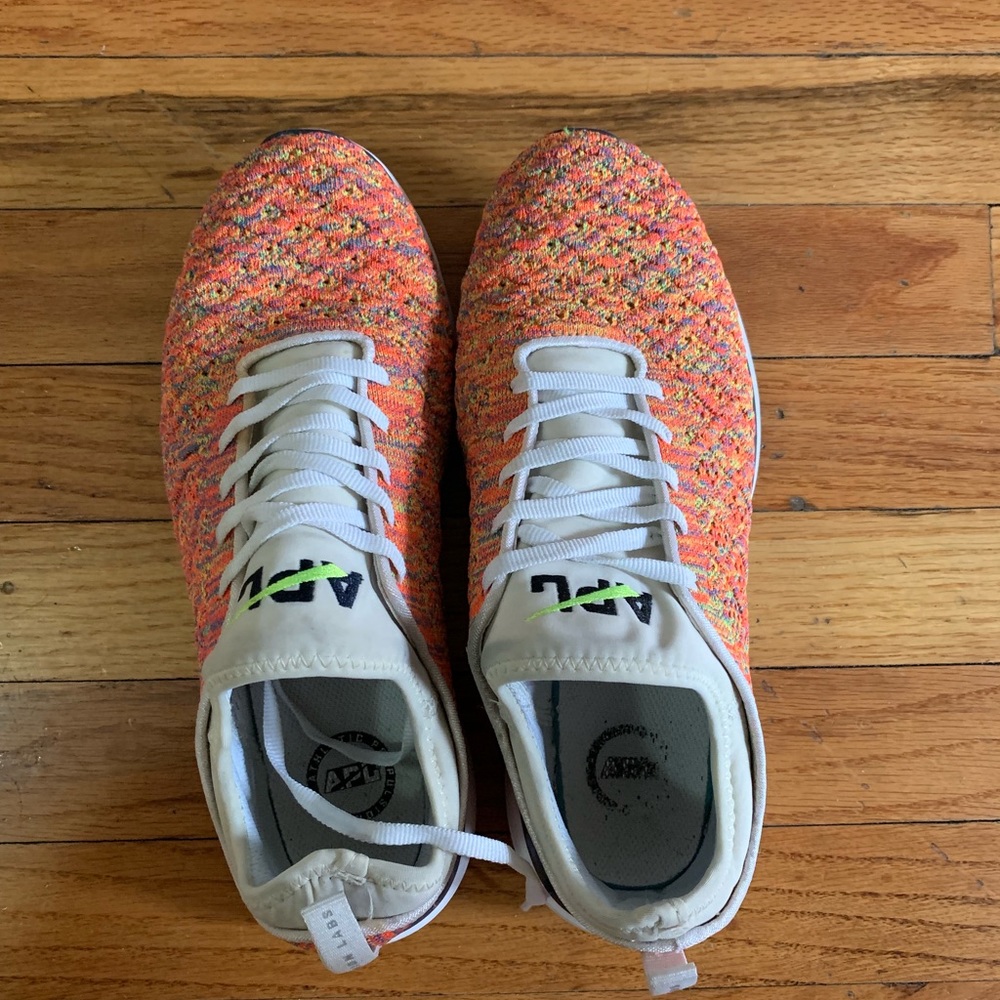 APL sneakers mint condition 8.5
